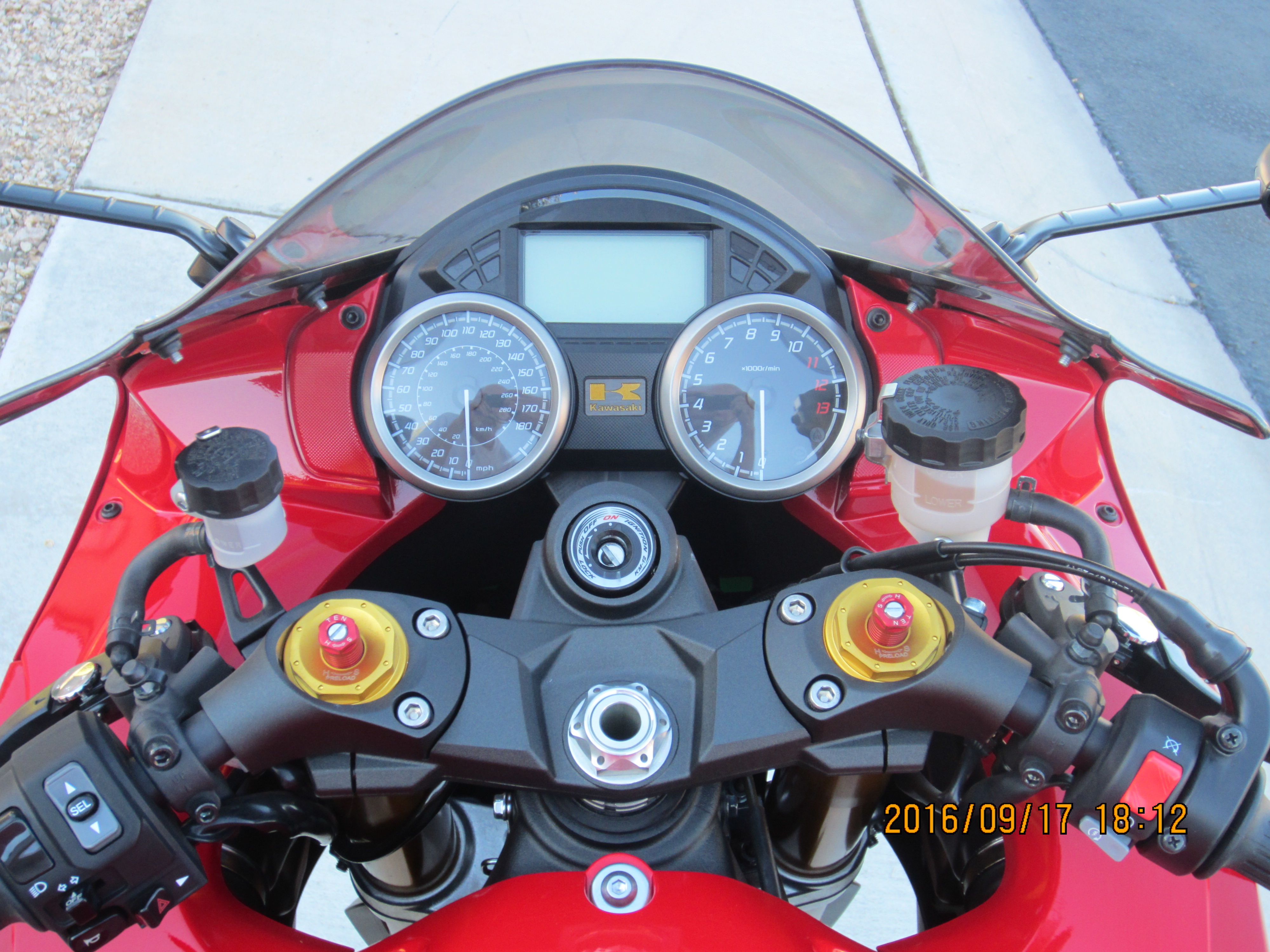 2015 ZX14 Rider View